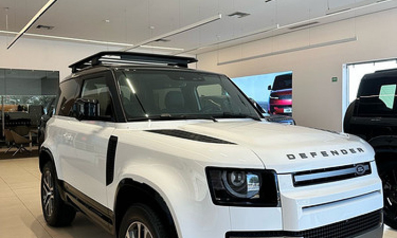 Land Rover Defender ...