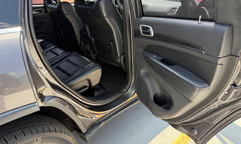 Jeep Grand Cherokee ...