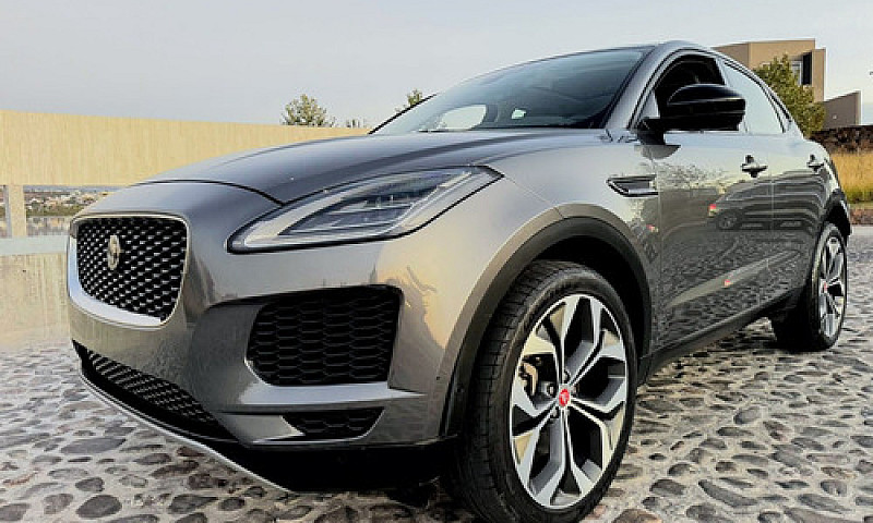 Jaguar E-Pace...