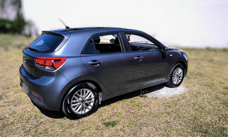 Kia Rio 1.6 Lx Hatch...