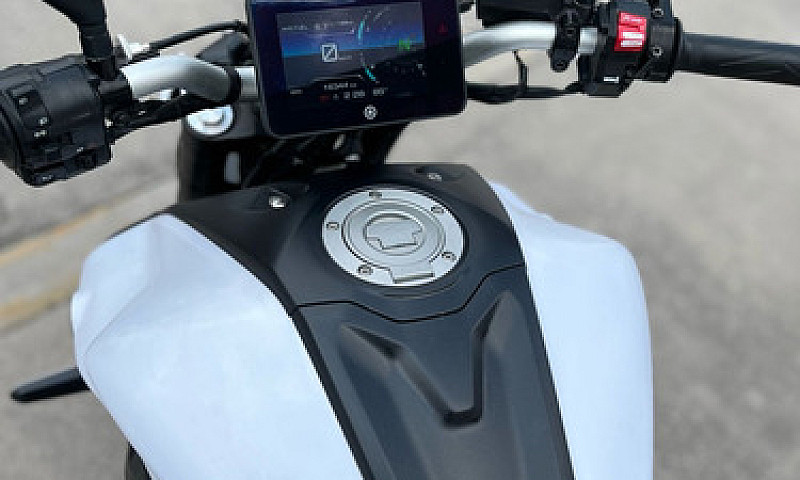 Yamaha Mt 07 2023...