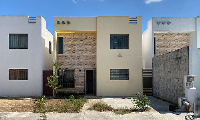 Casa Amueblada En Ve...