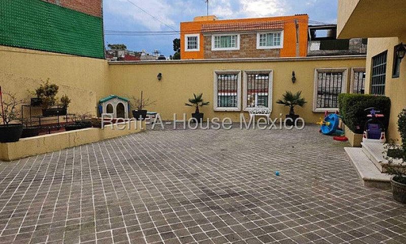 Casa En Venta En Cal...