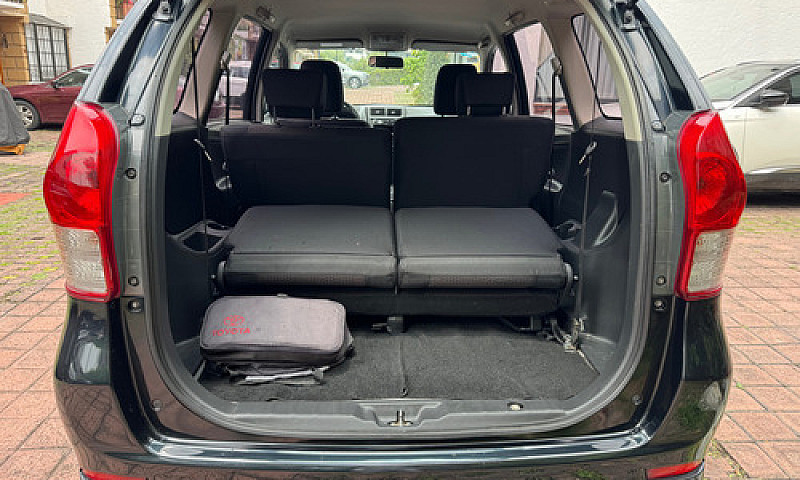 Toyota Avanza 1.5 Pr...