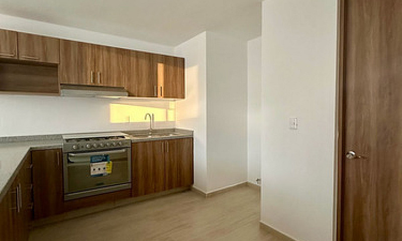 Casa En Venta En Zon...