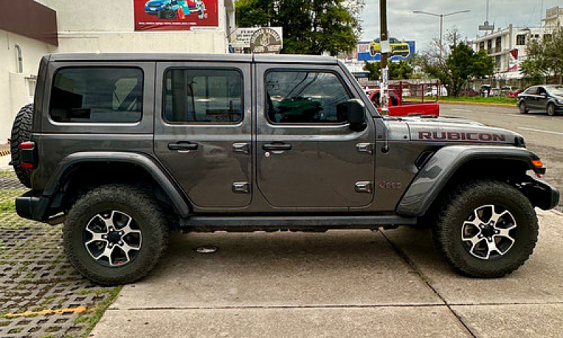 Jeep Wrangler 3.6 V6...