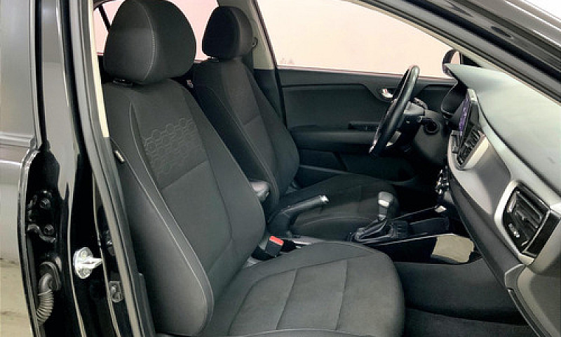 Kia Rio 2021...