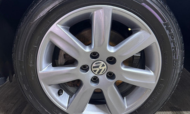 Volkswagen Vento 1.6...