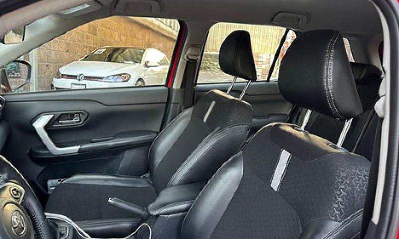 Toyota Raize 1.0T Xl...