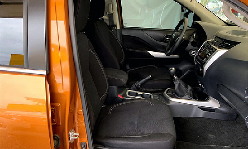 Nissan Np300 Frontie...