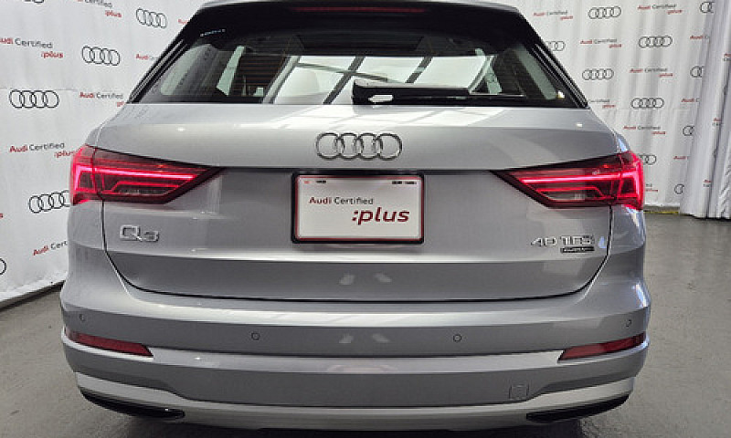 Audi  Q3  2024...