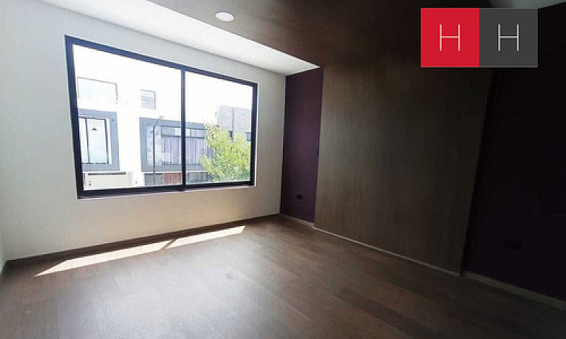 Casa En Venta En Lom...