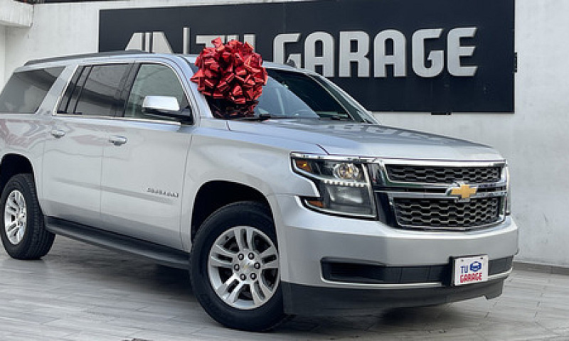 Chevrolet Suburban 5...