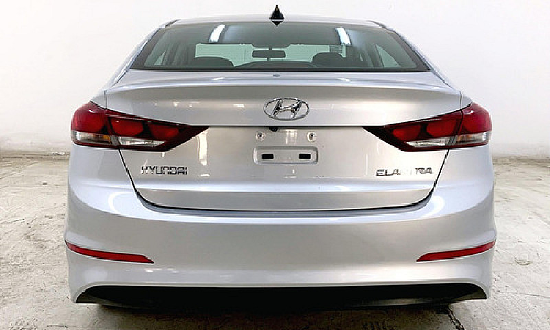 Hyundai Elantra 2018...