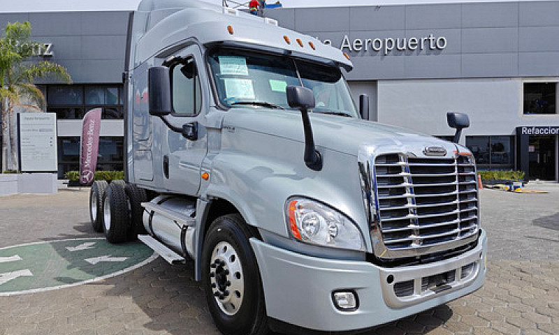 Freightliner Cascadi...