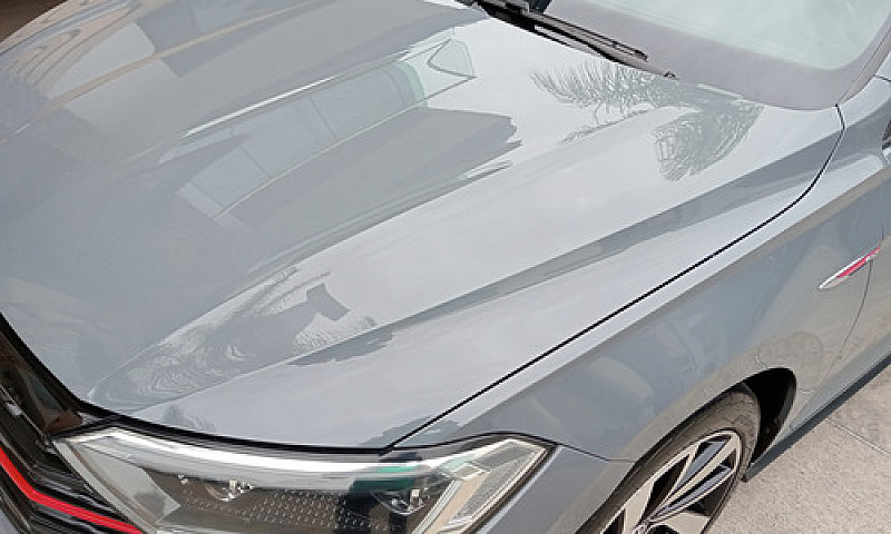 Volkswagen Jetta 2.0...