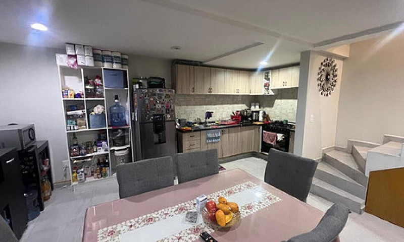 Casa En Venta, Lázar...