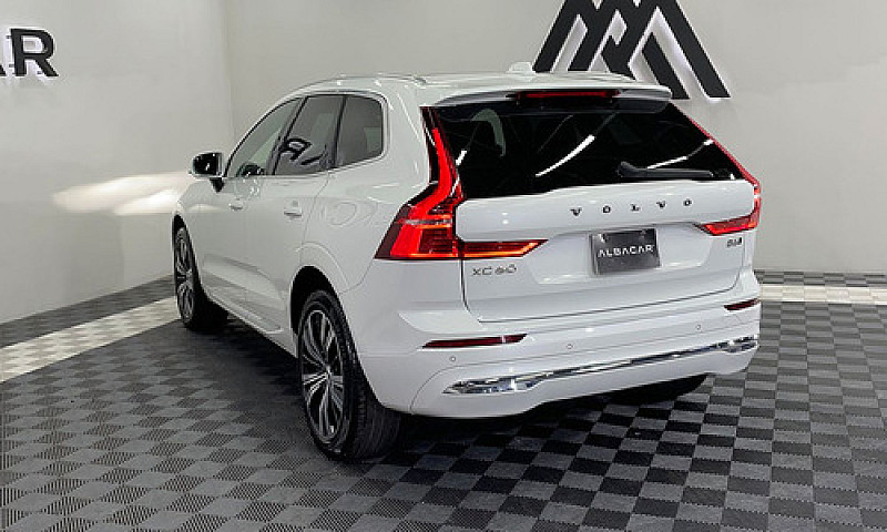 Volvo Xc60 2022...