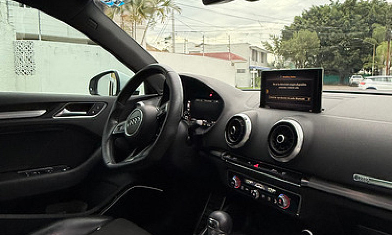 Audi A3 2.0 Sedán L ...