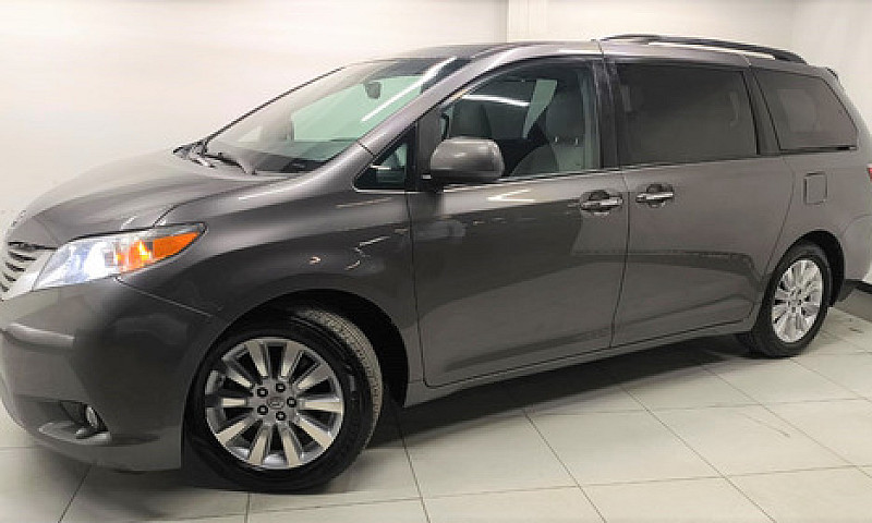 Toyota Sienna 2015...