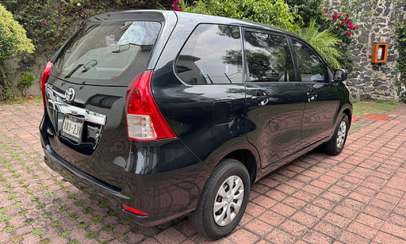 Toyota Avanza 1.5 Pr...