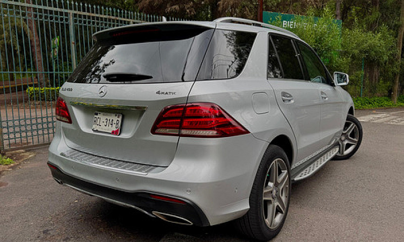 Mercedes-Benz Clase ...