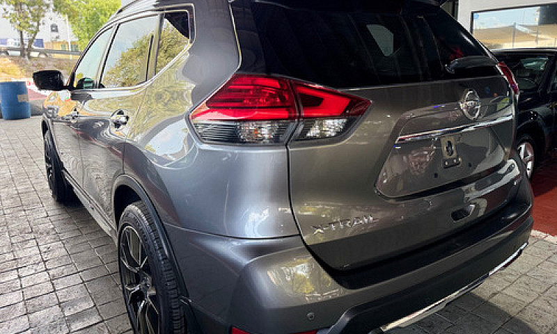 Nissan X-Trail 2.0 E...