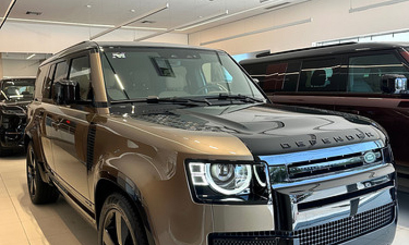 Land Rover Defender ...
