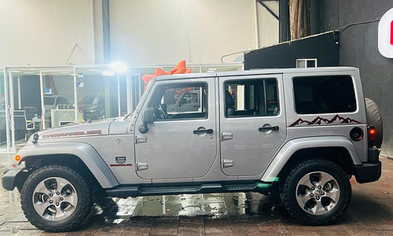 Jeep Wrangler 3.7 Sa...