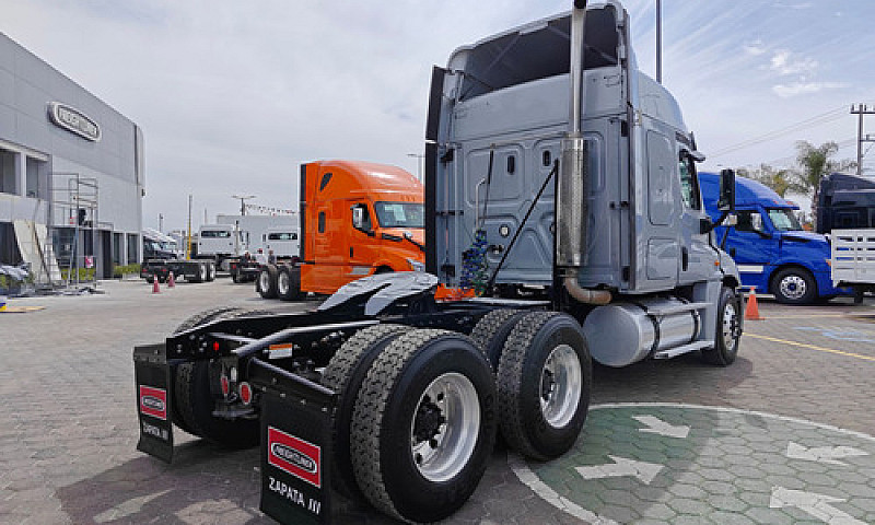 Freightliner Cascadi...