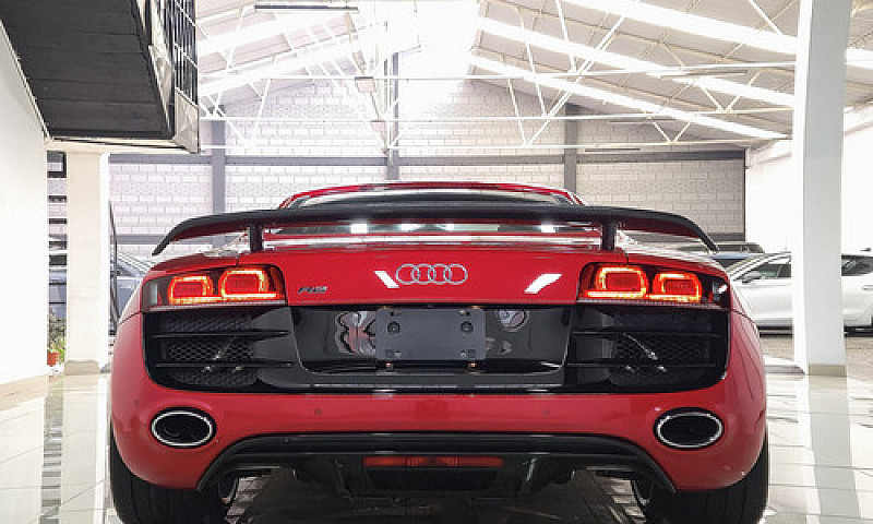Audi R8 5.2L V10 Qua...