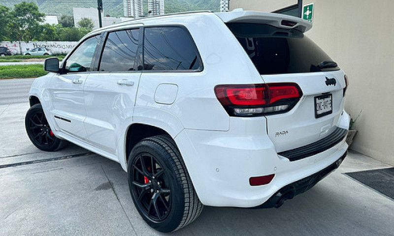 Jeep Grand Cherokee ...