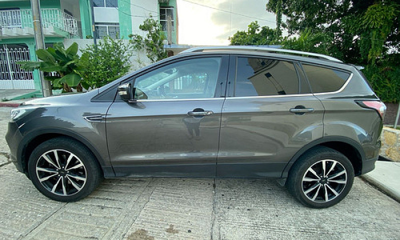 Ford Escape 2018...