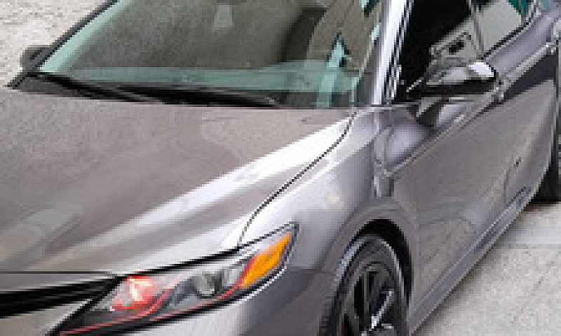Toyota Camry 2.5 Hev...