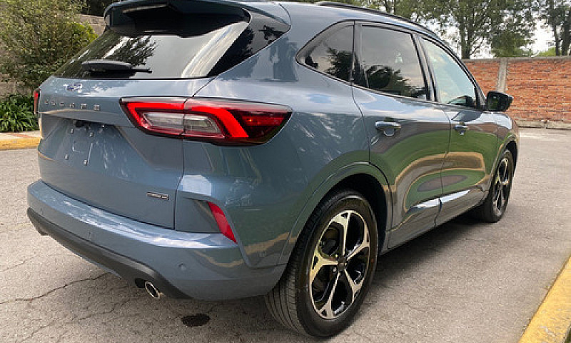Ford Escape 2.5 St-L...