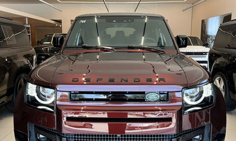 Land Rover Defender ...