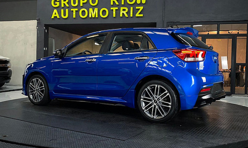 Kia Rio 2023...