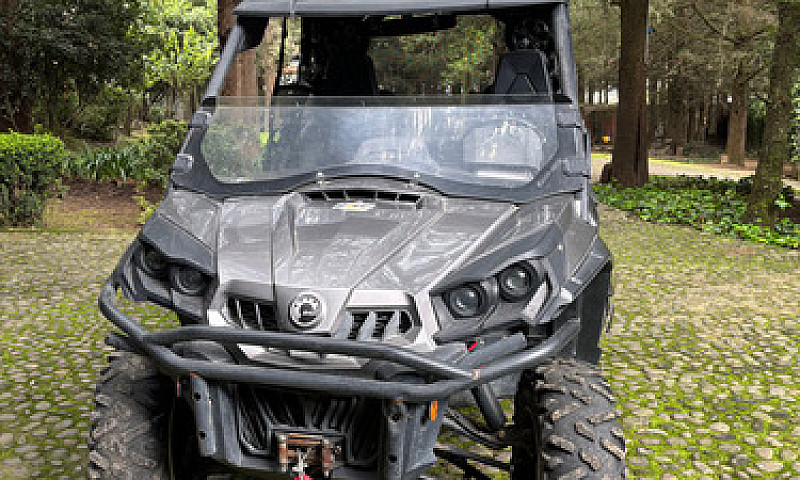 Canam Commander 1000...