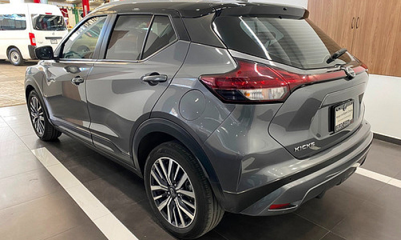 Nissan Kicks 2023...