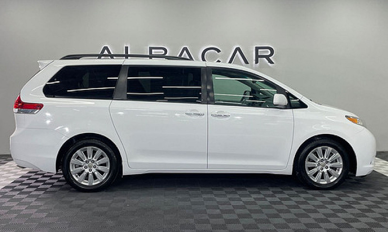 Toyota Sienna 2012...