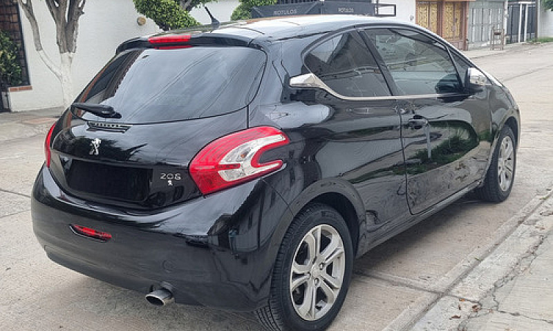 Peugeot 208 2014 Fel...