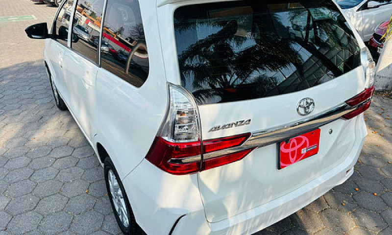 Toyota Avanza 2020...