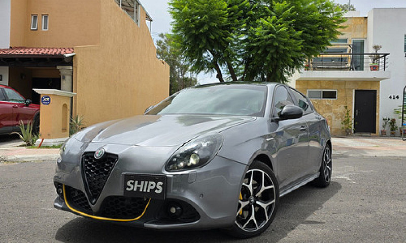 Alfa Romeo Giulietta...