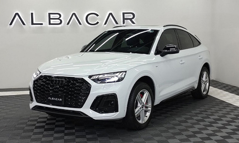 Audi Q5 2023...