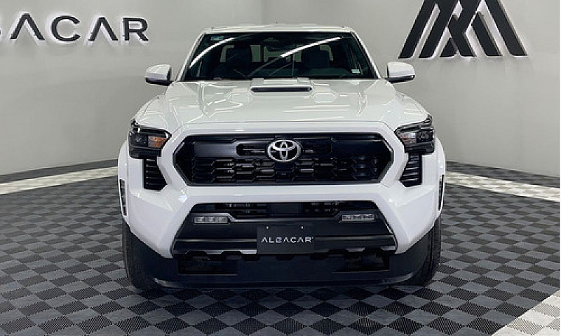 Toyota Tacoma 2024...