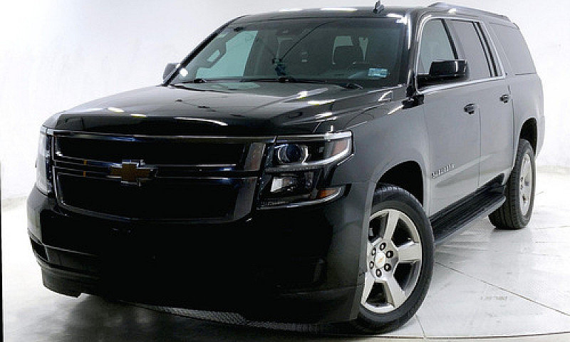 Chevrolet Suburban 2...