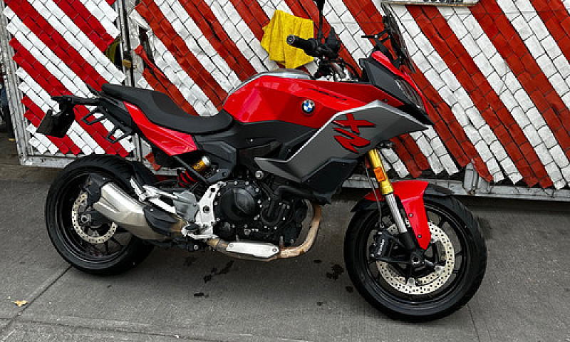Bmw F 900 Xr Equipad...