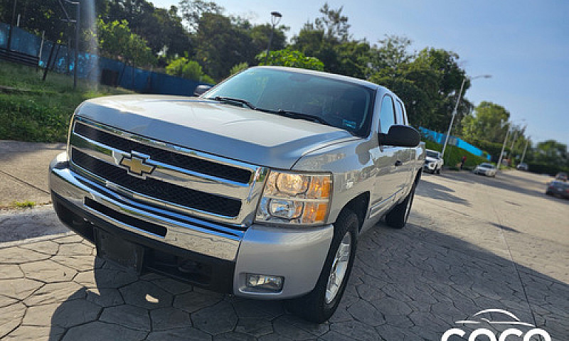 Chevrolet Cheyenne C...