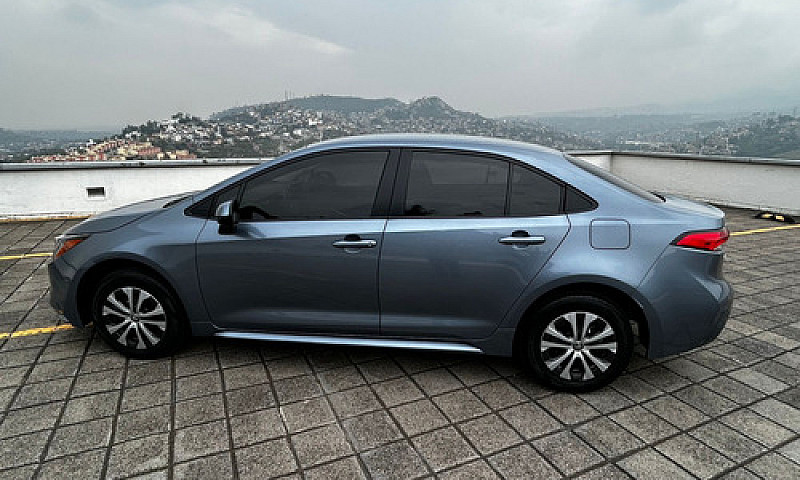 Toyota Corolla 1.8 H...