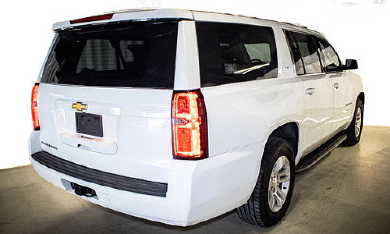 Chevrolet Suburban 2...